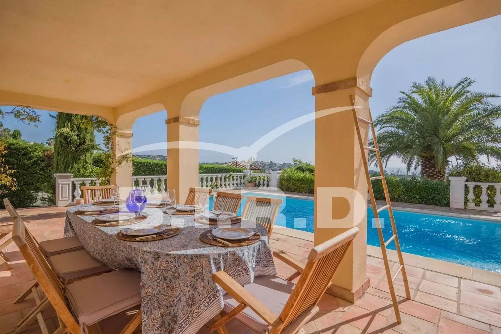 Maison à louer, 170m², Sainte-Maxime