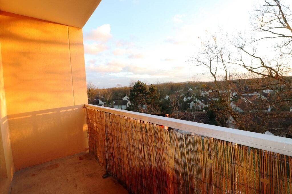 Appartement à louer, 65m², Bazoches-sur-Guyonne