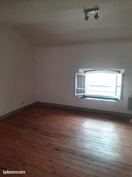 Appartement à louer, 77m², Aups