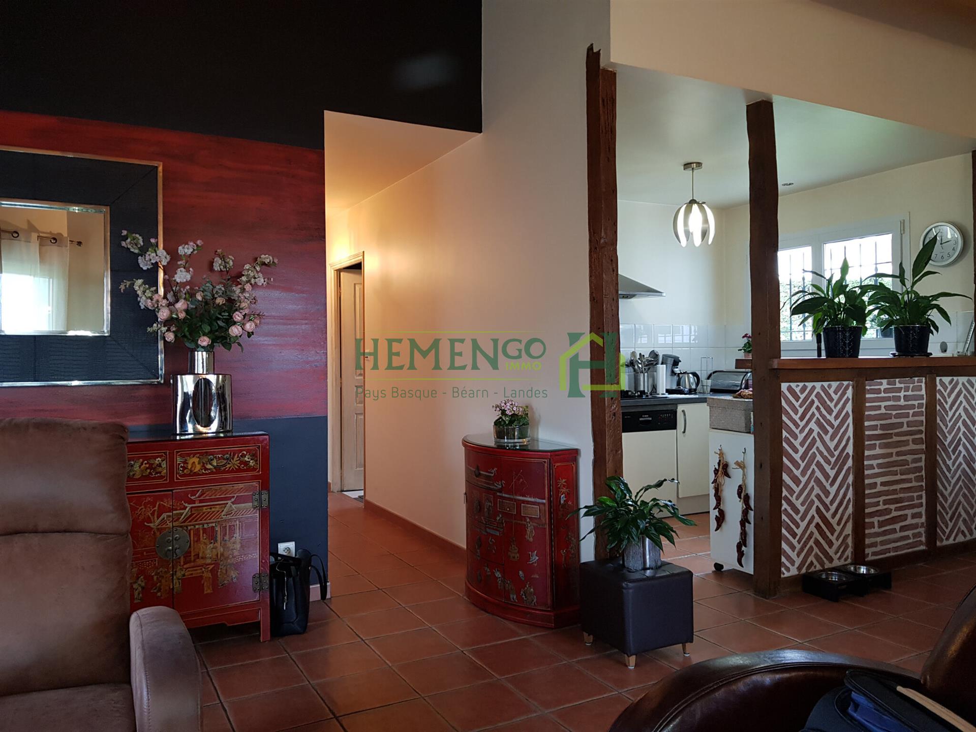 Maison à louer, 85m², Aïcirits-Camou-Suhast