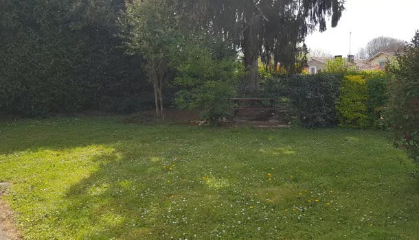 Maison à louer, 79m², Castagnède