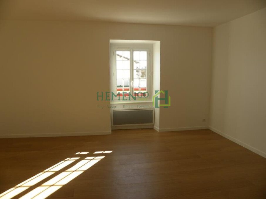 Appartement à louer, 107m², Saint-Palais