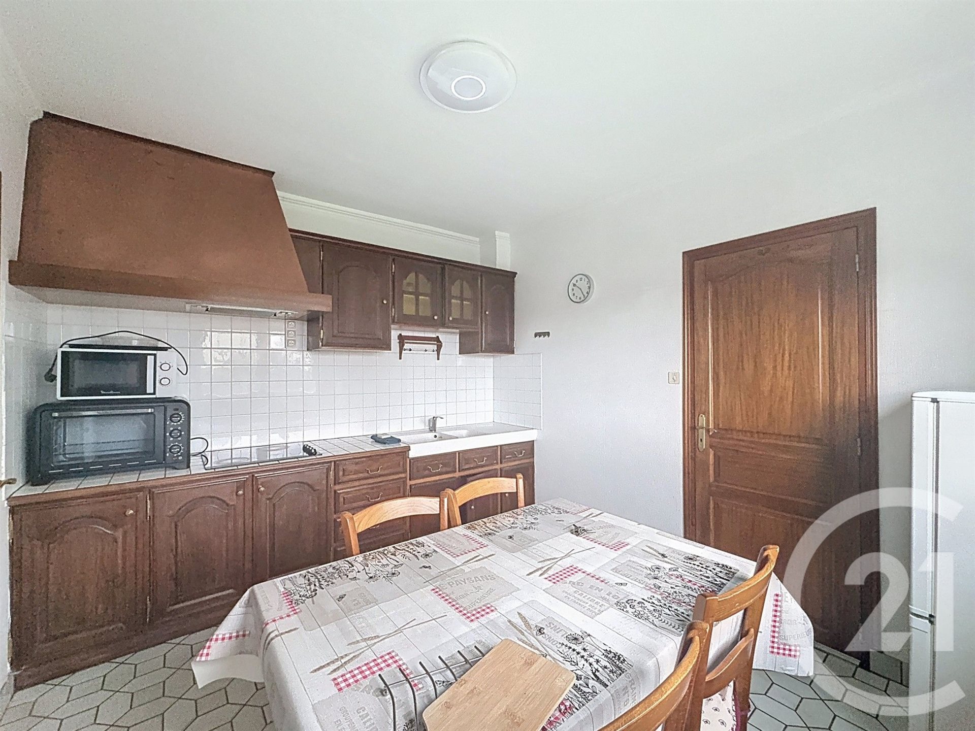 Maison à louer, 76m², Pabu