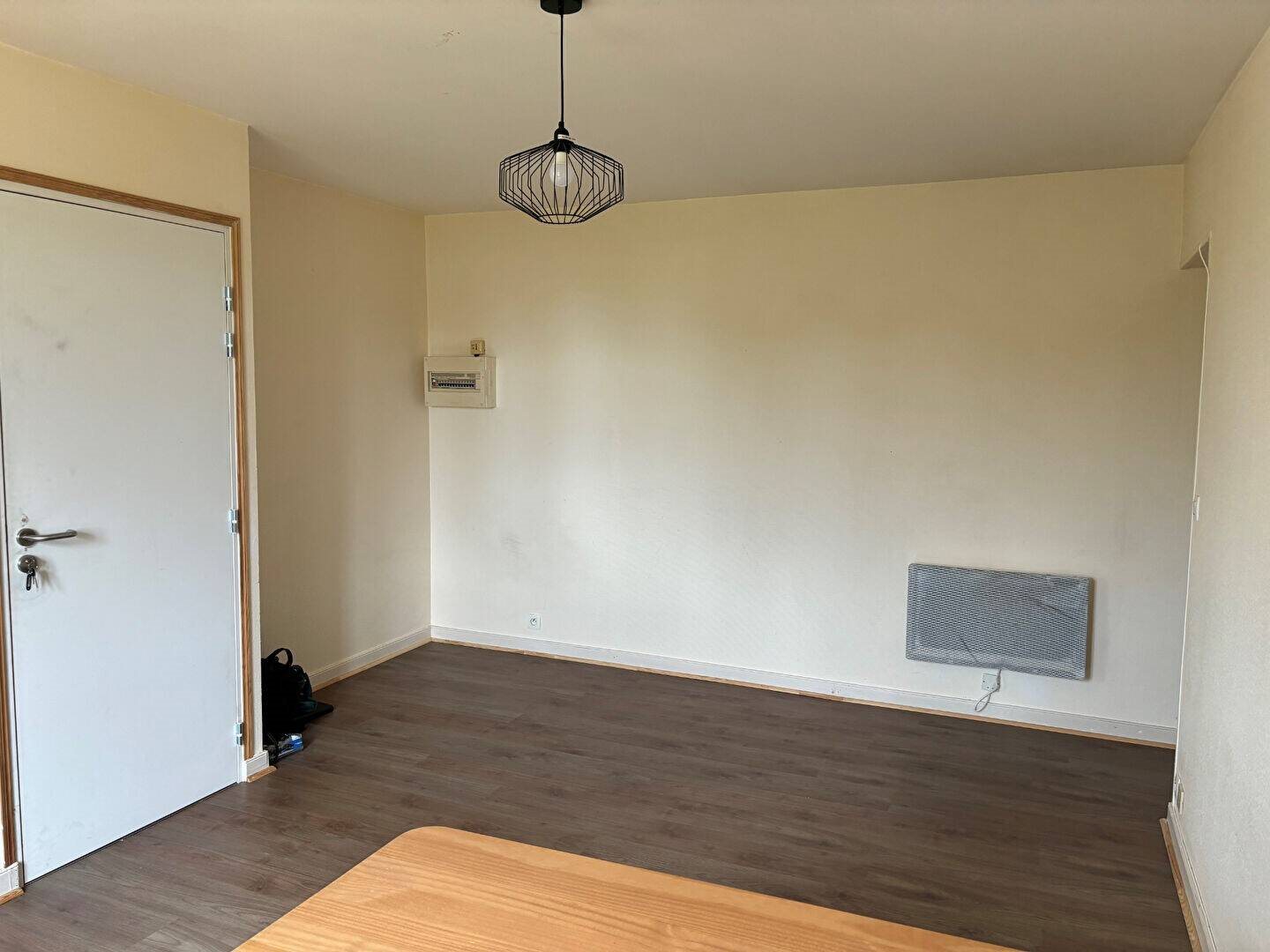 Appartement à louer, 49m², Rédené