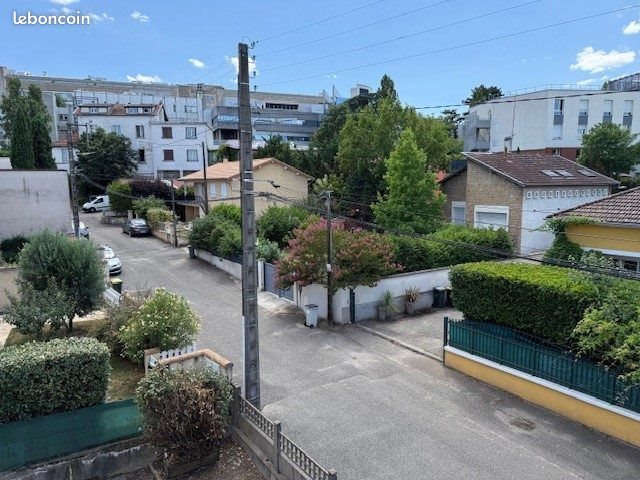 Appartement à louer, 36m², Bron