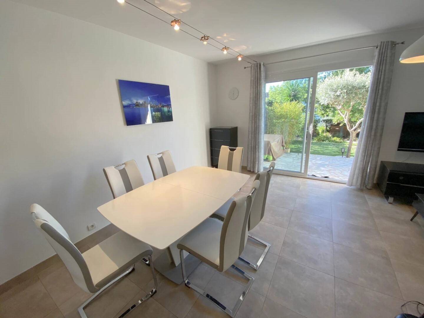 Maison à louer, 70m², Villeneuve-Loubet