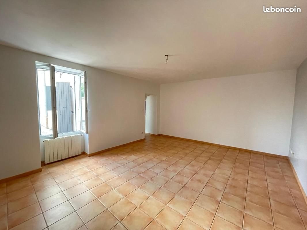 Maison à louer, 105m², Aubenas