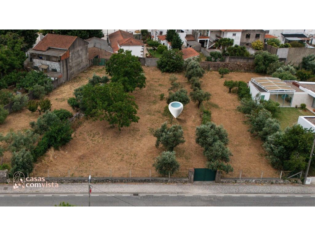 Parcela de terreno para la construcción