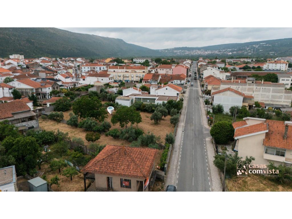 Parcela de terreno para la construcción