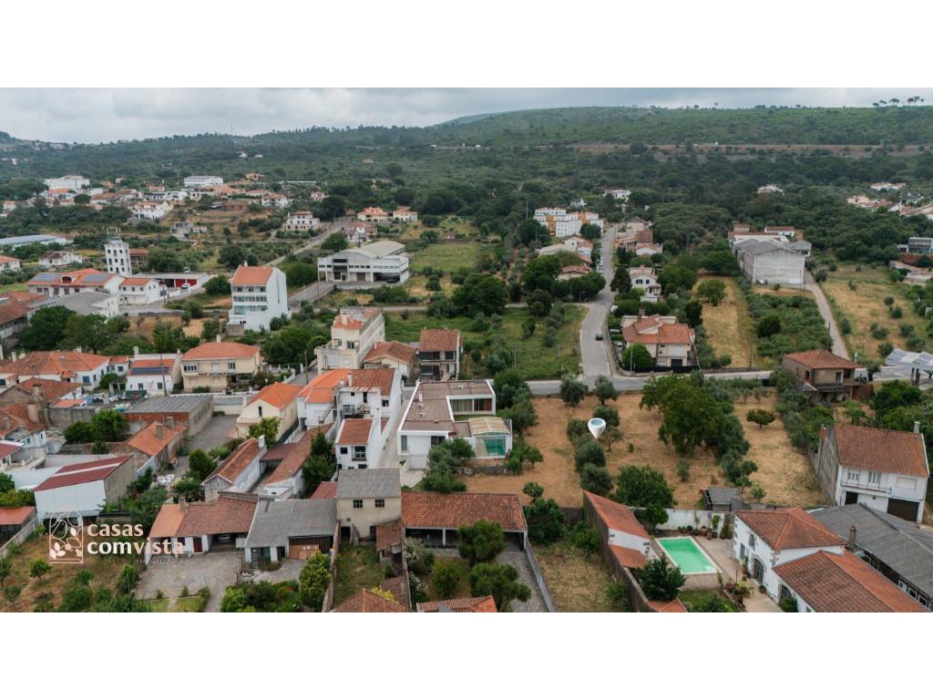 Parcela de terreno para la construcción