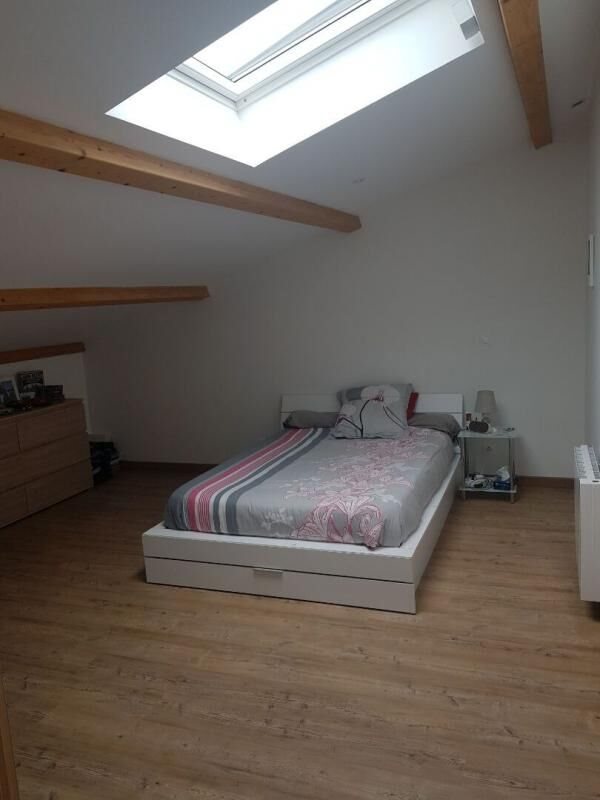 Appartement à louer, 85m², Pont-l'Abbé-d'Arnoult