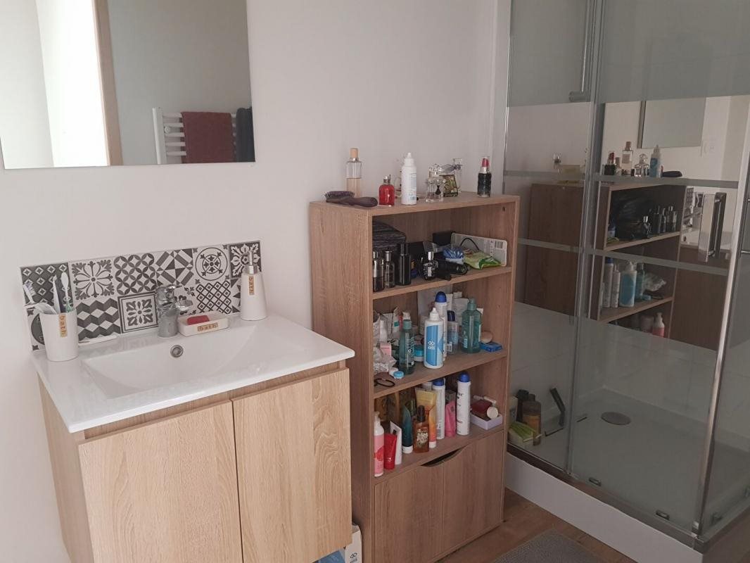 Appartement à louer, 85m², Pont-l'Abbé-d'Arnoult