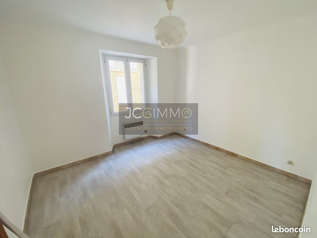 Appartement à louer, 37m², Puget-Ville
