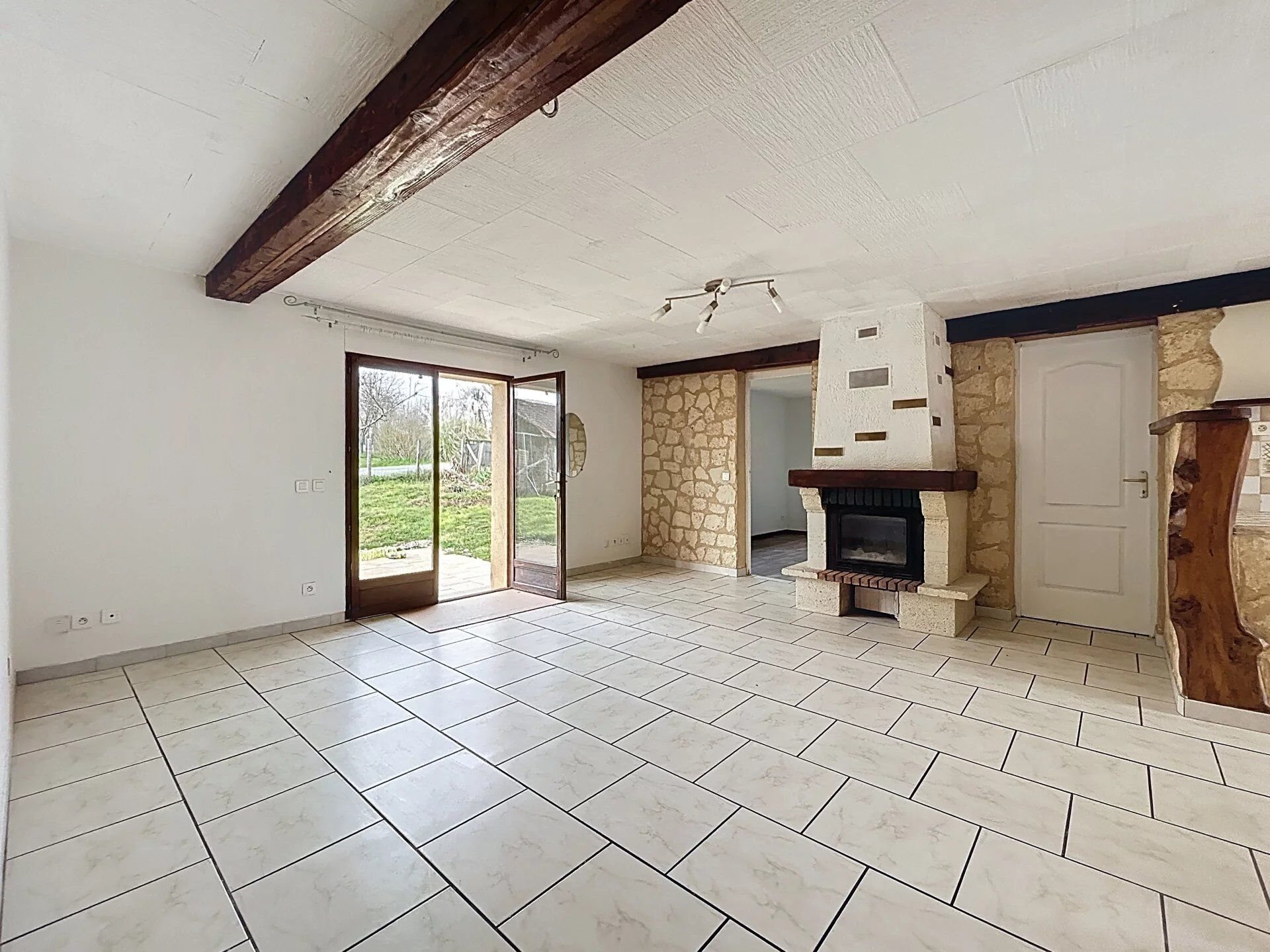 Maison à louer, 71m², Le Bugue