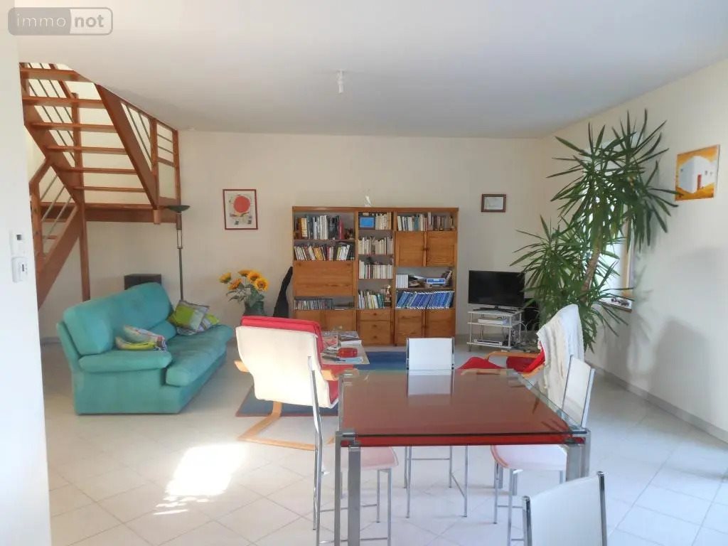 Maison à louer, 101m², Noyal-Châtillon-sur-Seiche