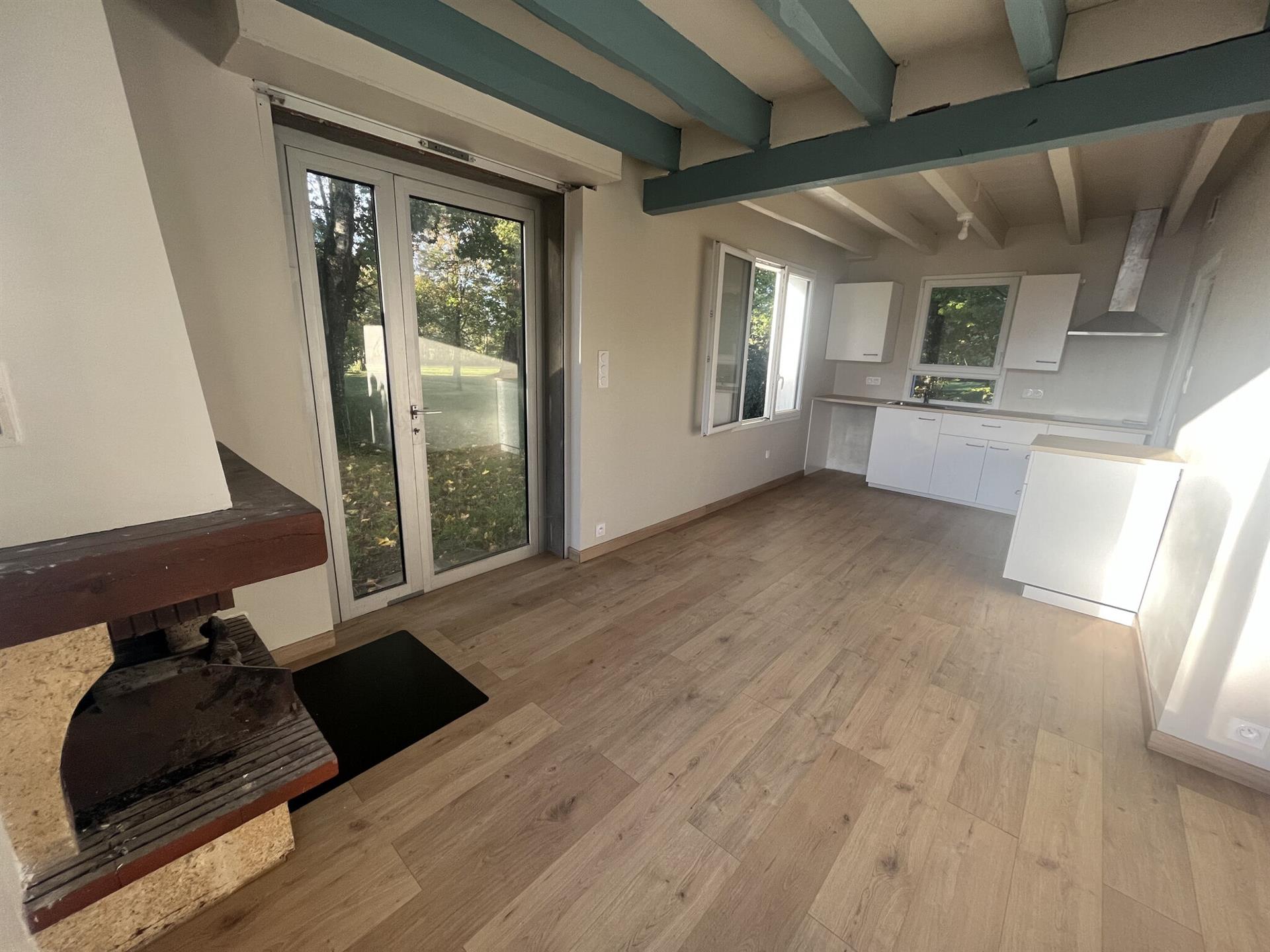 Maison à louer, 51m², Flavin