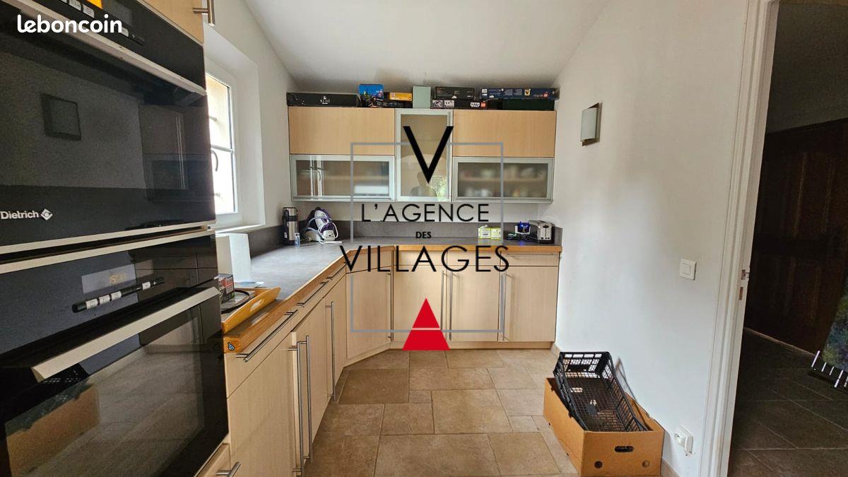 Maison à louer, 175m², Cabris
