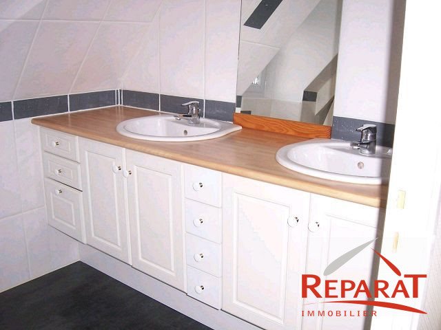 Maison à louer, 165m², Varetz