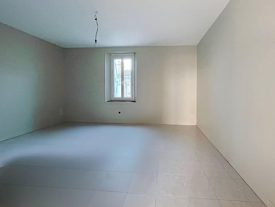 Appartement à louer, 86m², Saint-Sulpice-la-Pointe