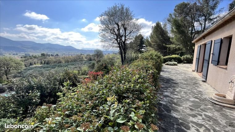 Maison à louer, 112m², Mirabel-aux-Baronnies