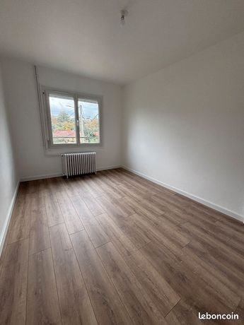 Appartement à louer, 78m², Blanzy