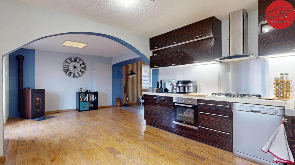 Appartement à vendre, 97m², Chalèze