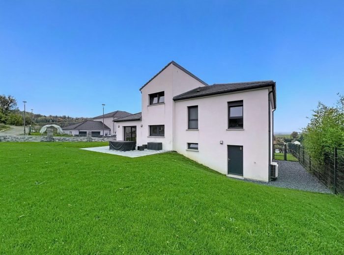 Maison à vendre, 136m², Rédange