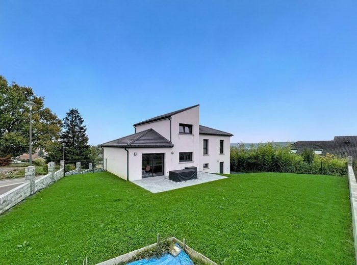 Maison à vendre, 136m², Rédange
