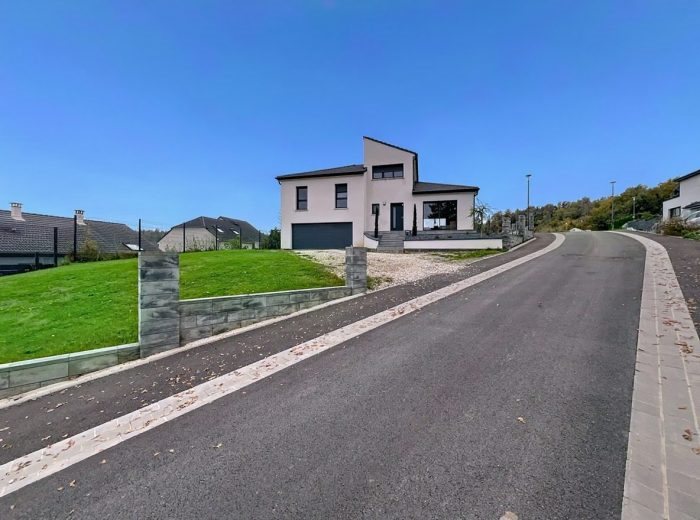 Maison à vendre, 136m², Rédange