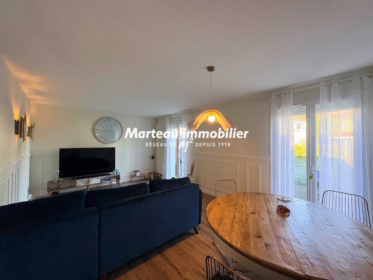 Maison à louer, 101m², Saint-Pavace