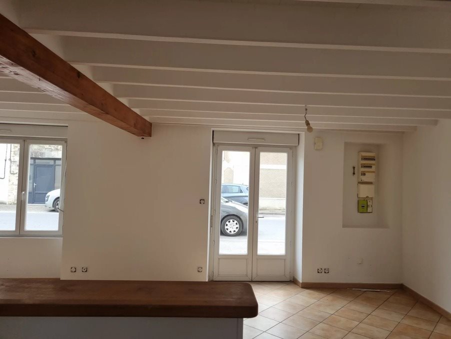 Maison à louer, 82m², Aigre