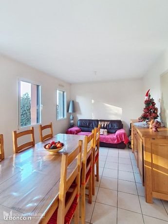 Maison à louer, 76m², Fougères