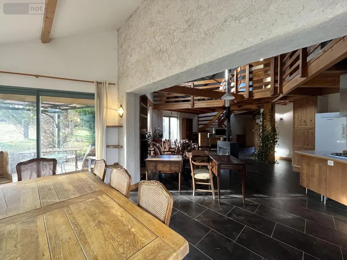 Maison à vendre, 189m², La Résie-Saint-Martin