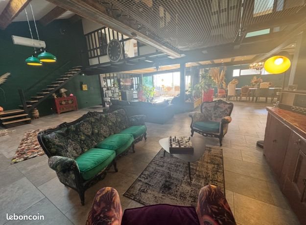 Appartement à vendre, 337m², Eyragues