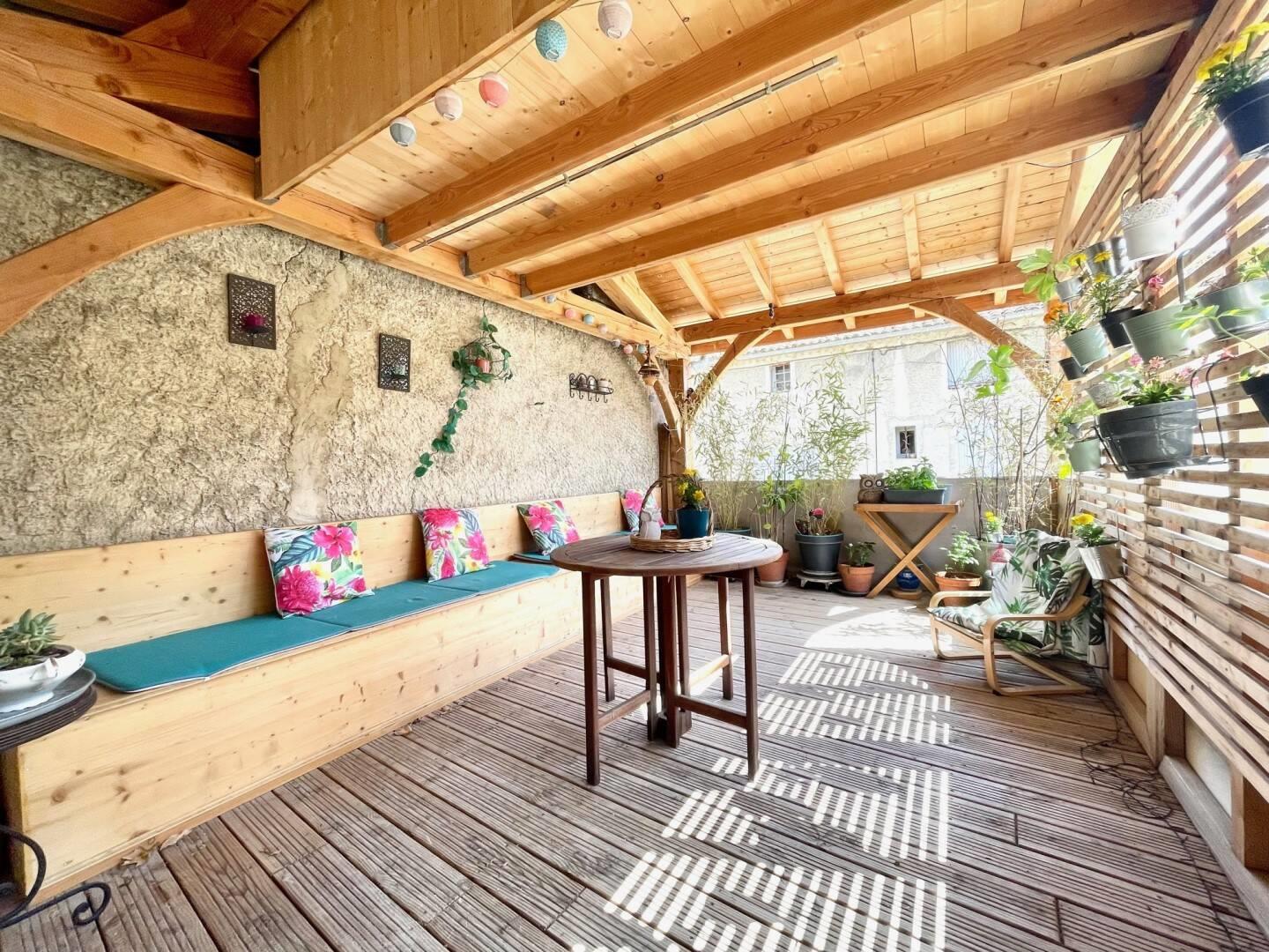 Maison à louer, 59m², Entrechaux