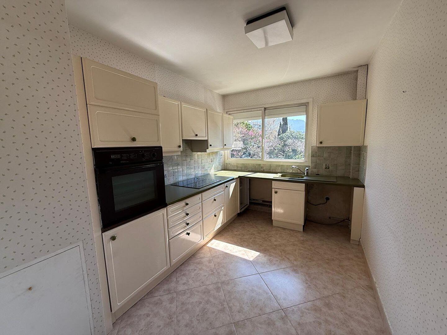 Appartement à louer, 76m², Marseille 10ème