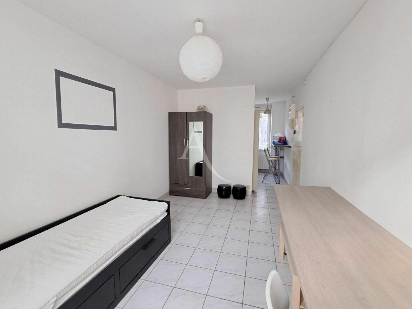 Appartement à louer, 21m², Nantes