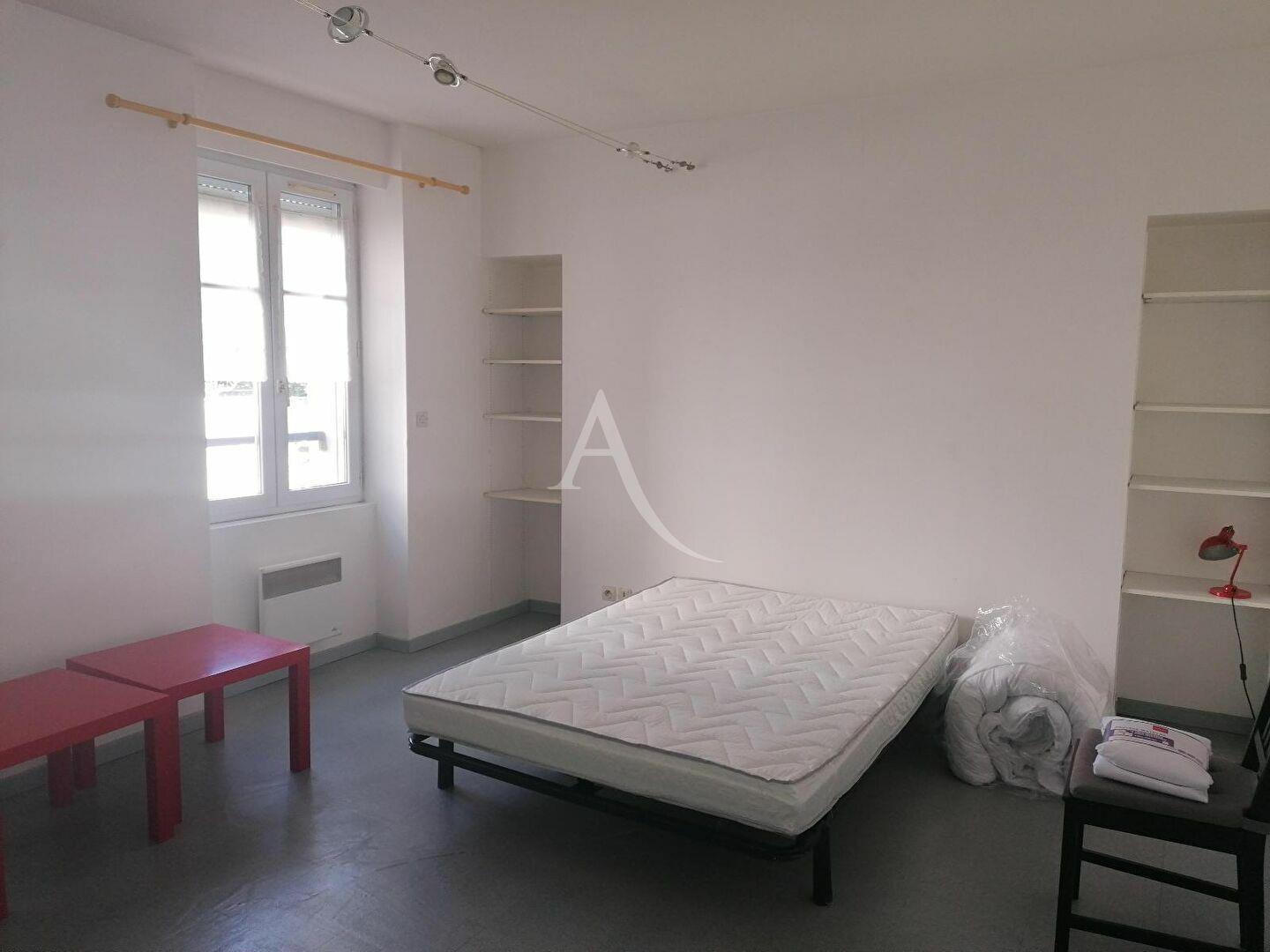 Appartement à louer, 26m², Nantes