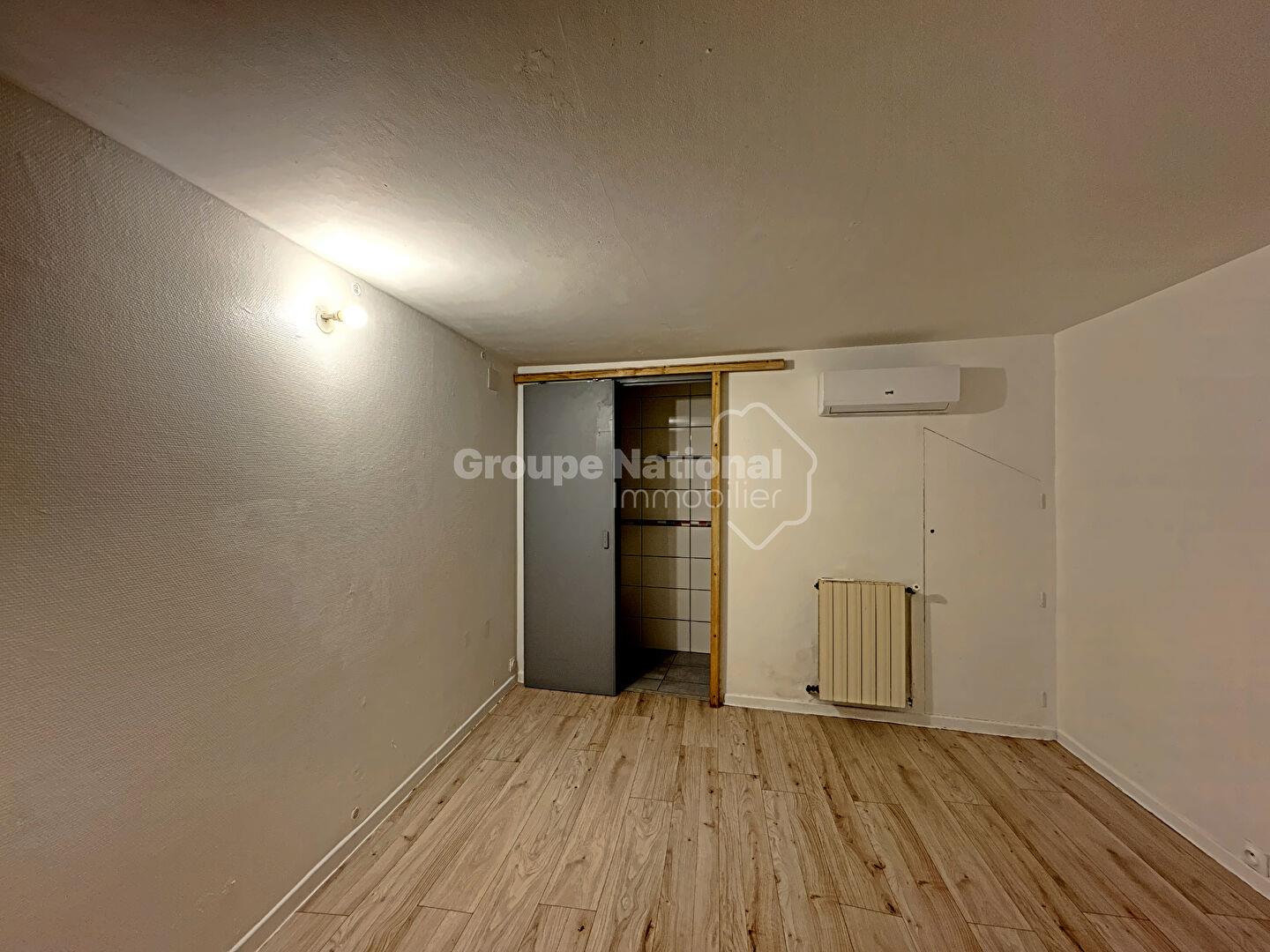 Maison à louer, 68m², Aramon