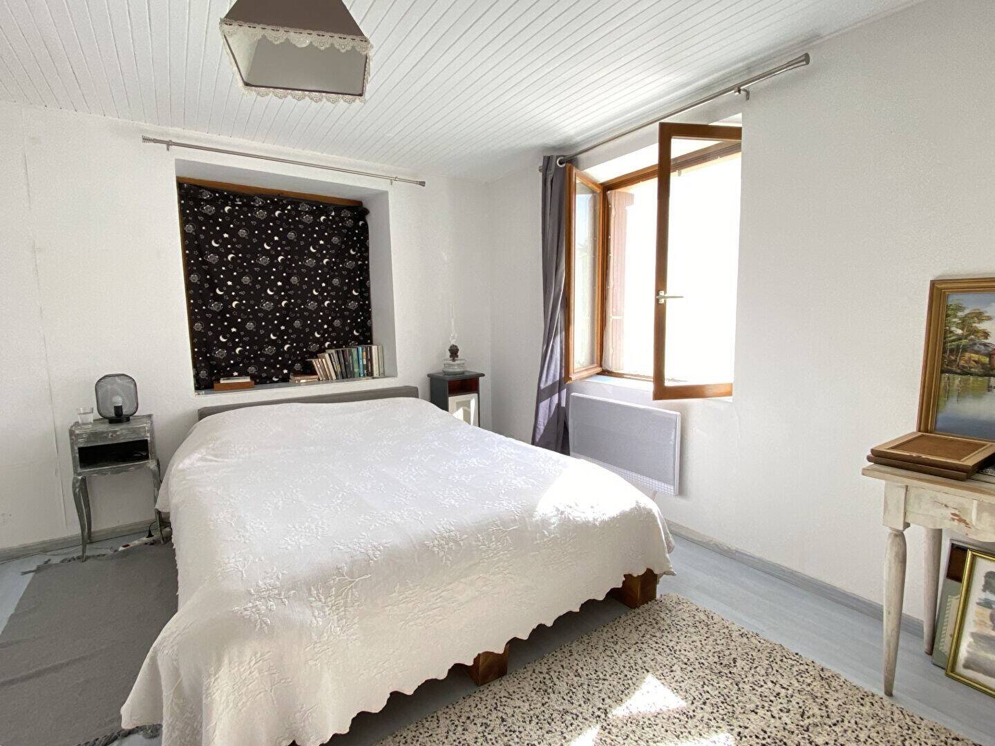 Maison à vendre, 104m², Chézery-Forens