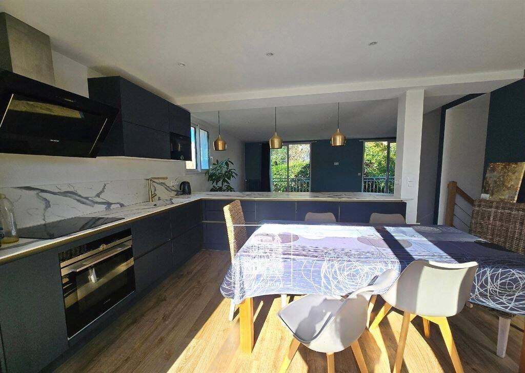 Maison à louer, 115m², Viroflay
