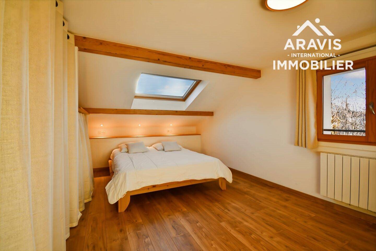 Appartement à louer, 131m², Alex