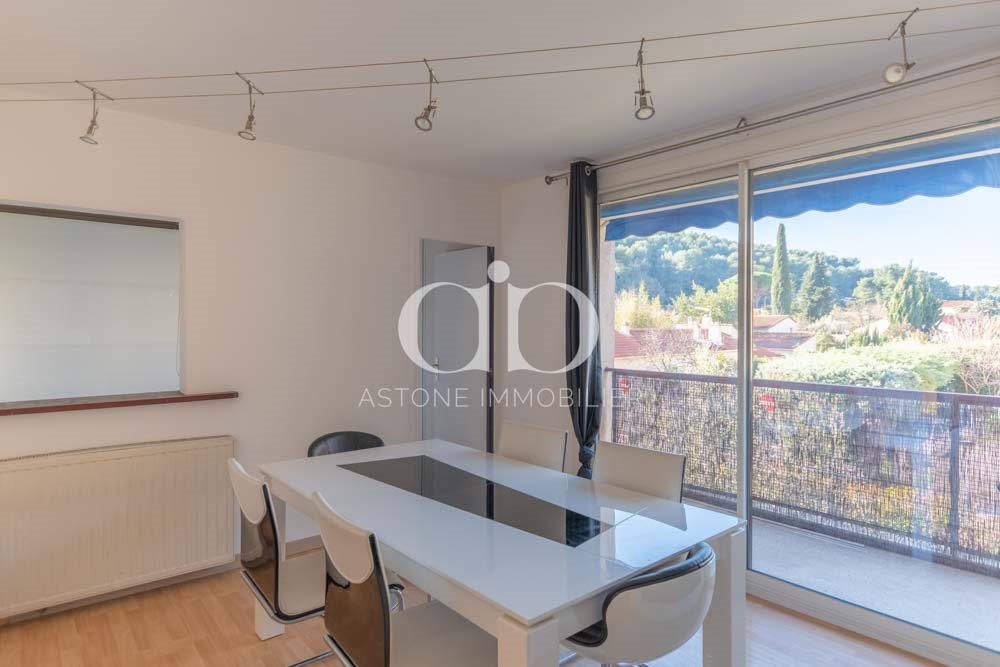 Appartement à vendre, 67m², Carnoux-en-Provence