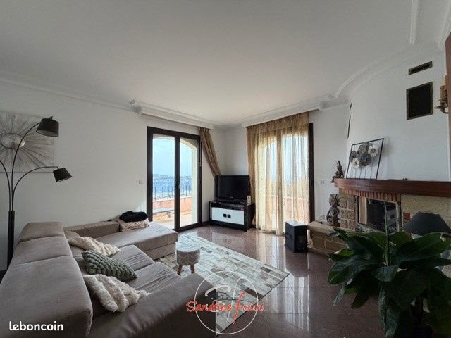 Appartement à louer, 107m², Carros