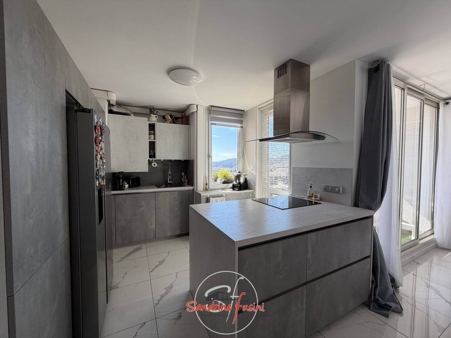 Appartement à vendre, 83m², Carros