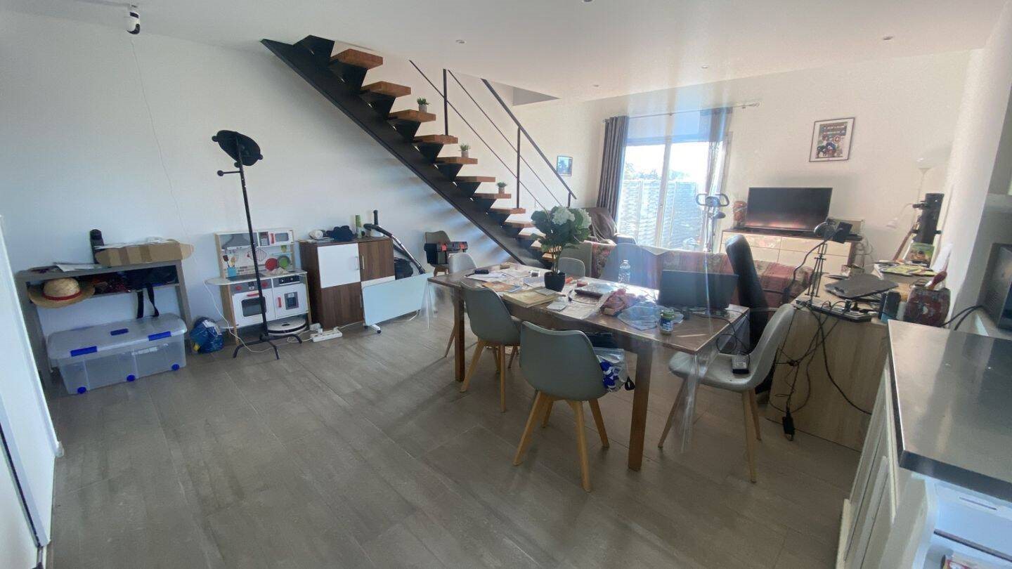 Maison à louer, 76m², Valergues