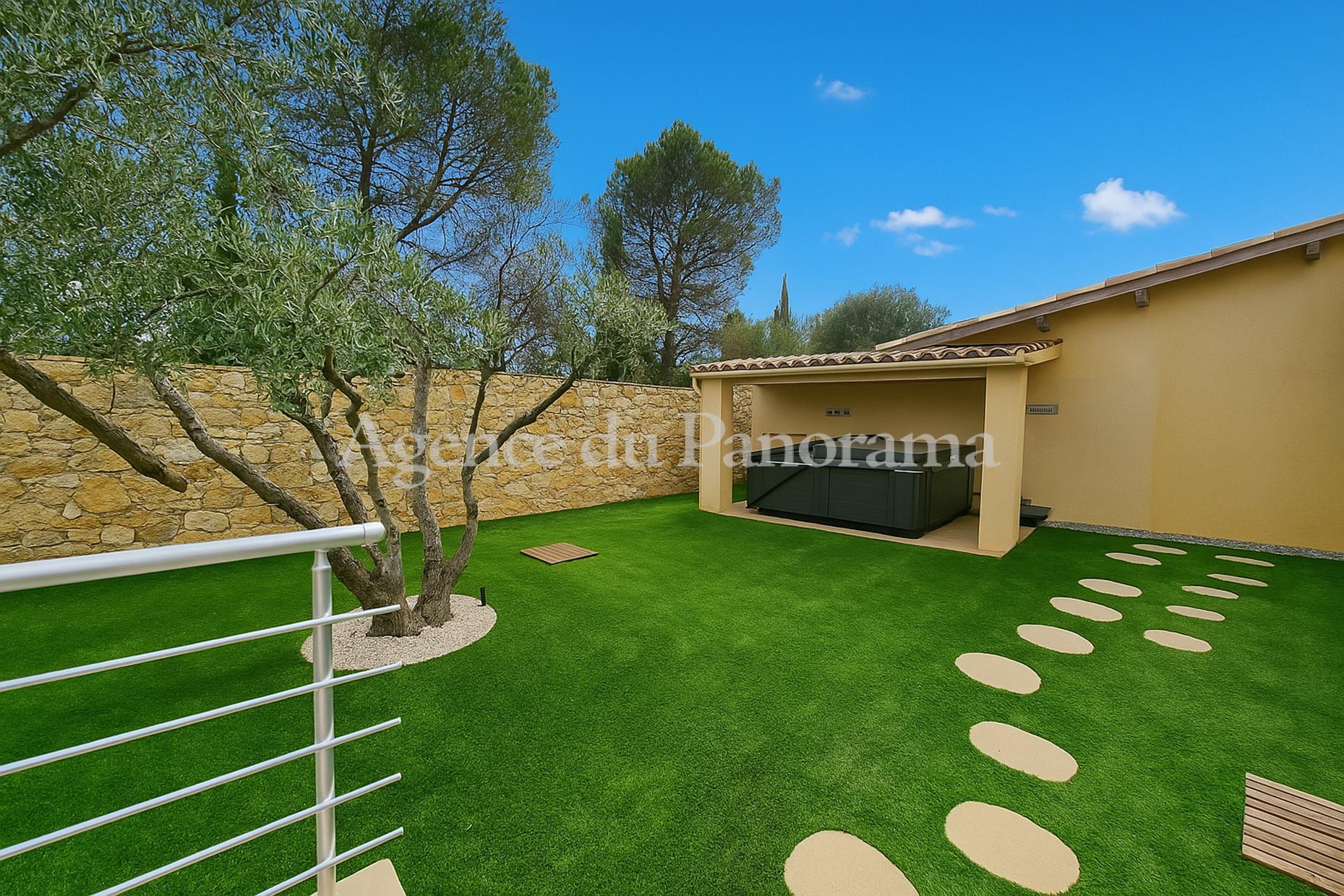 Compra: Vivenda (06530)
