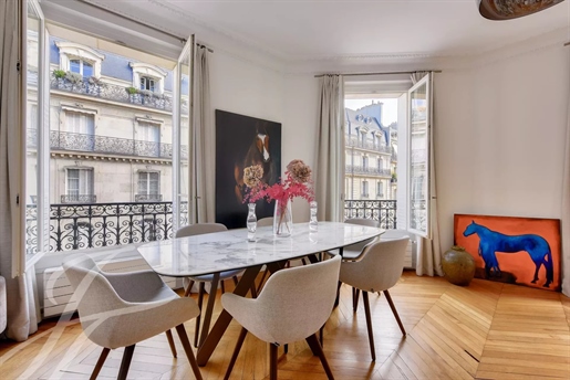 Elegant apartment near Trocadéro