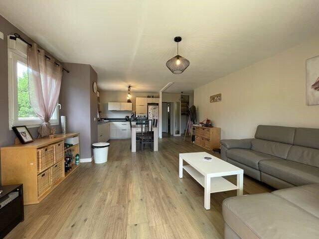 Appartement à louer, 73m², Chênex