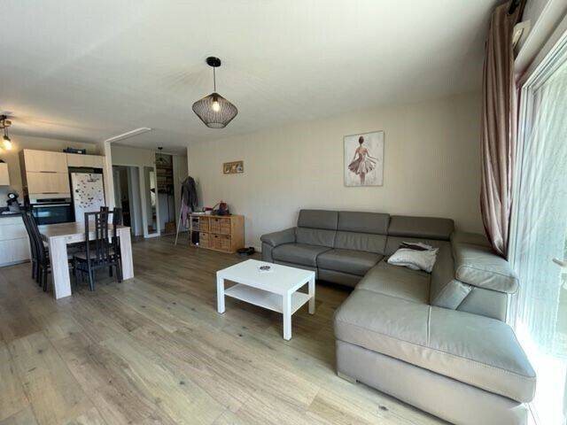 Appartement à louer, 73m², Chênex